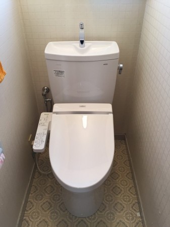 トイレが古くなりましたので知人からサンエキさんを紹介して頂き、交換をお願いしました。
